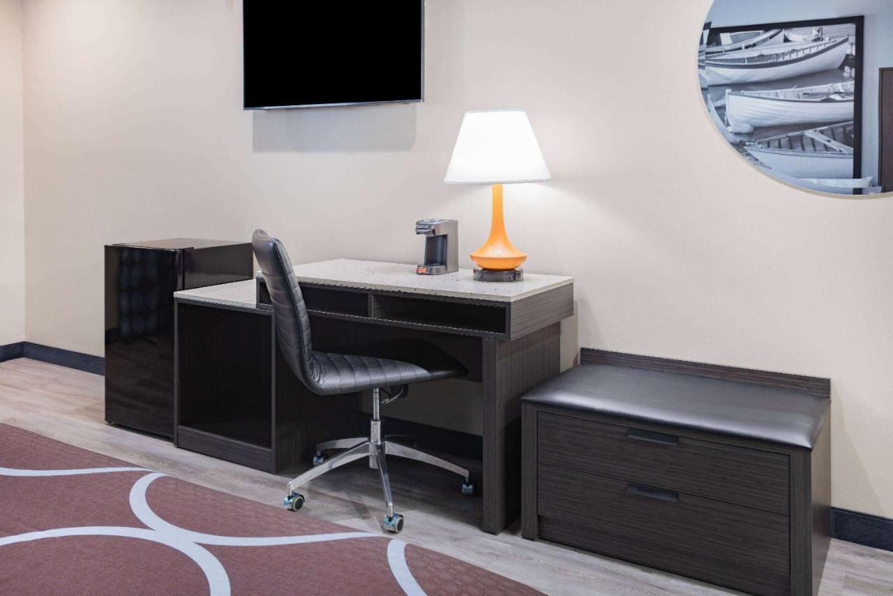 Super 8 By Wyndham