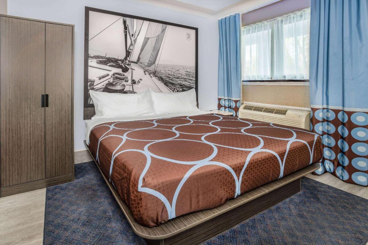 Motel Super 8 By Wyndham
