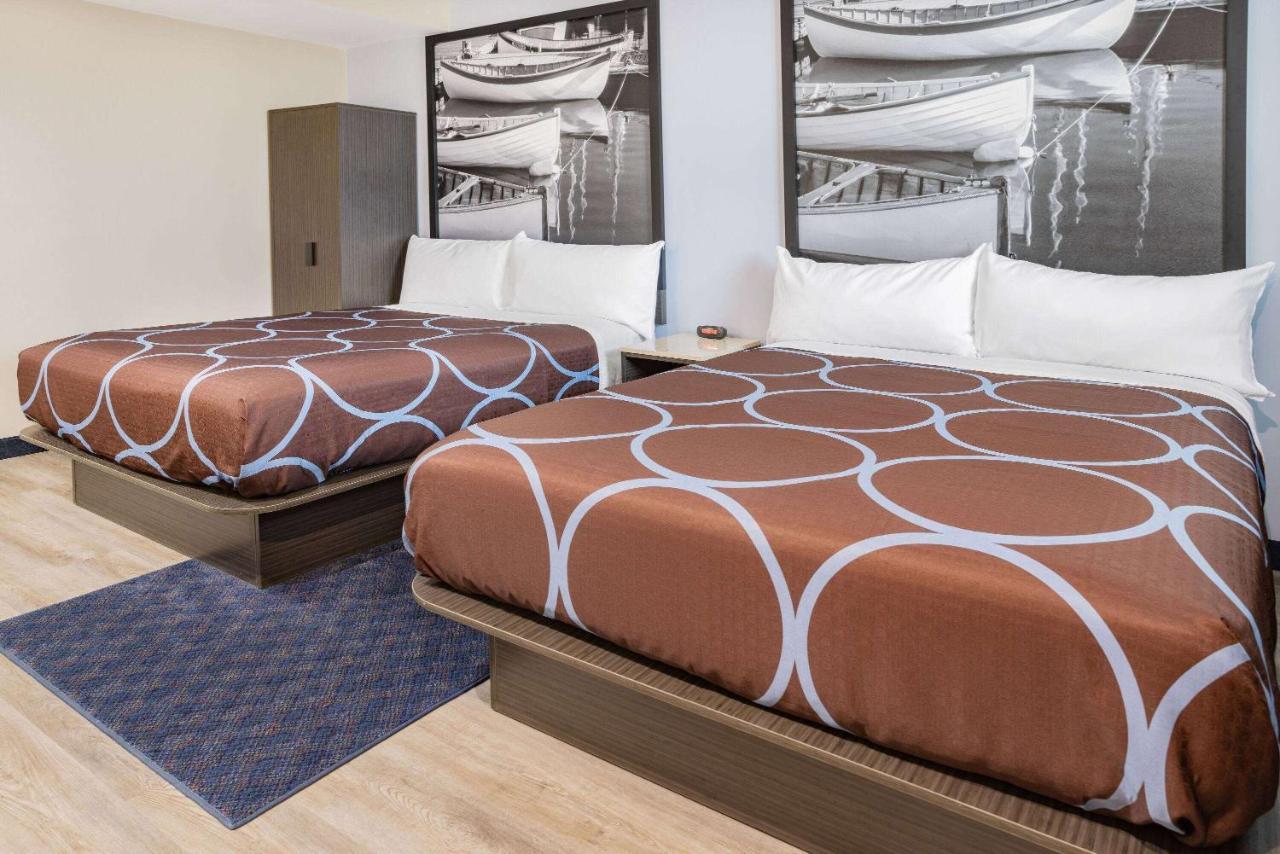 Motel Super 8 By Wyndham 2*